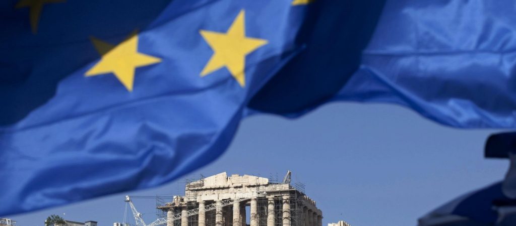 Bloomberg: Έτοιμη για έξοδο στις αγορές η Ελλάδα
