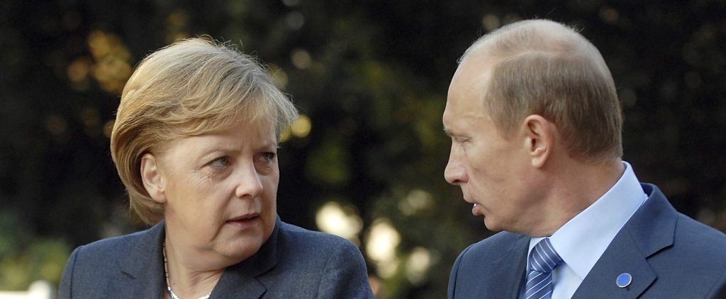 Τηλεφωνική επικοινωνία Πούτιν-Μέρκελ – Τι συζήτησαν οι δυο ηγέτες;