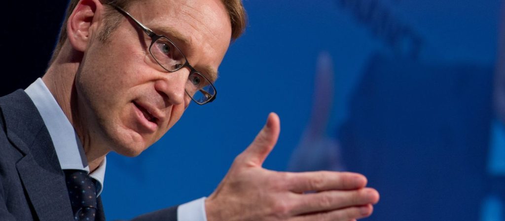 Γ. Βάιντμαν: «Η ΕΚΤ εργάζεται για να απομακρυνθεί από την πολύ χαλαρή πολιτική»