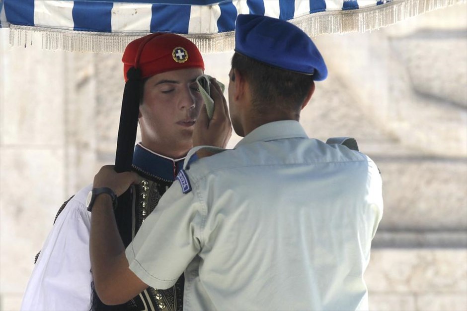 Λιοπύρι για άλλη μια μέρα η Ελλάδα – Μέχρι 47 βαθμούς το θερμόμετρο, πότε υποχωρεί ο καύσωνας (φωτό)