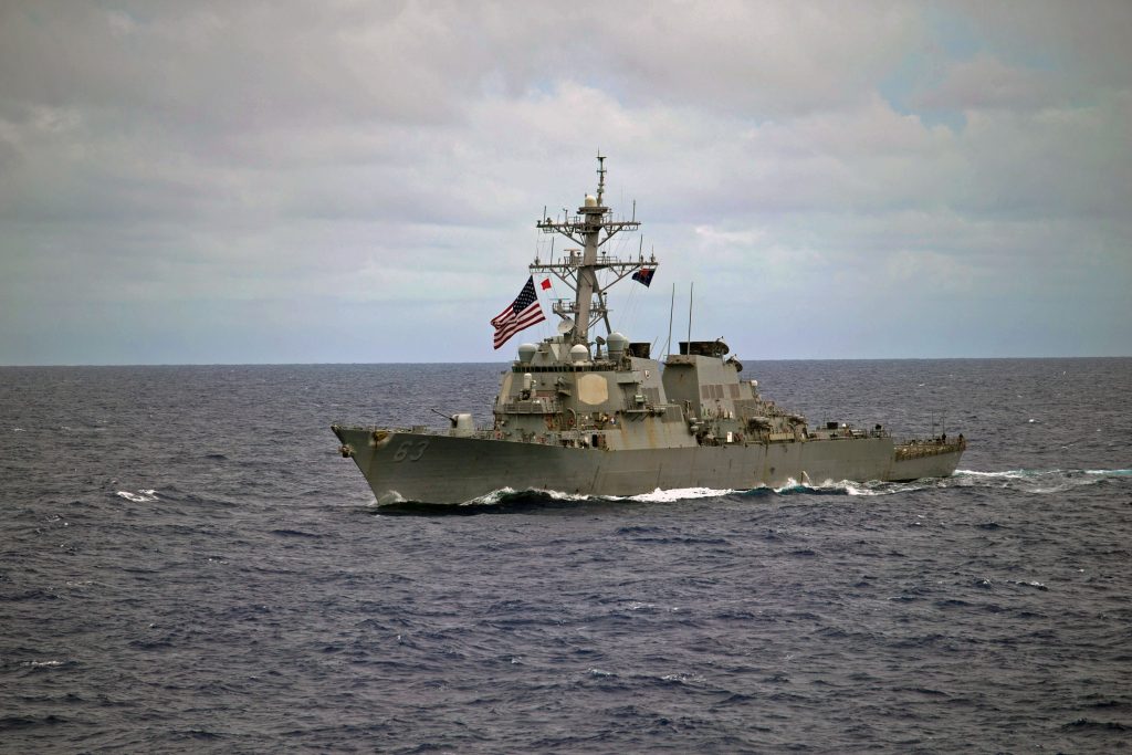 Σινική Θάλασσα: Αμερικανικό πολεμικό πλοίο «παίζει με τη φωτιά» κοντά σε Κινεζικό νησί (φωτό)