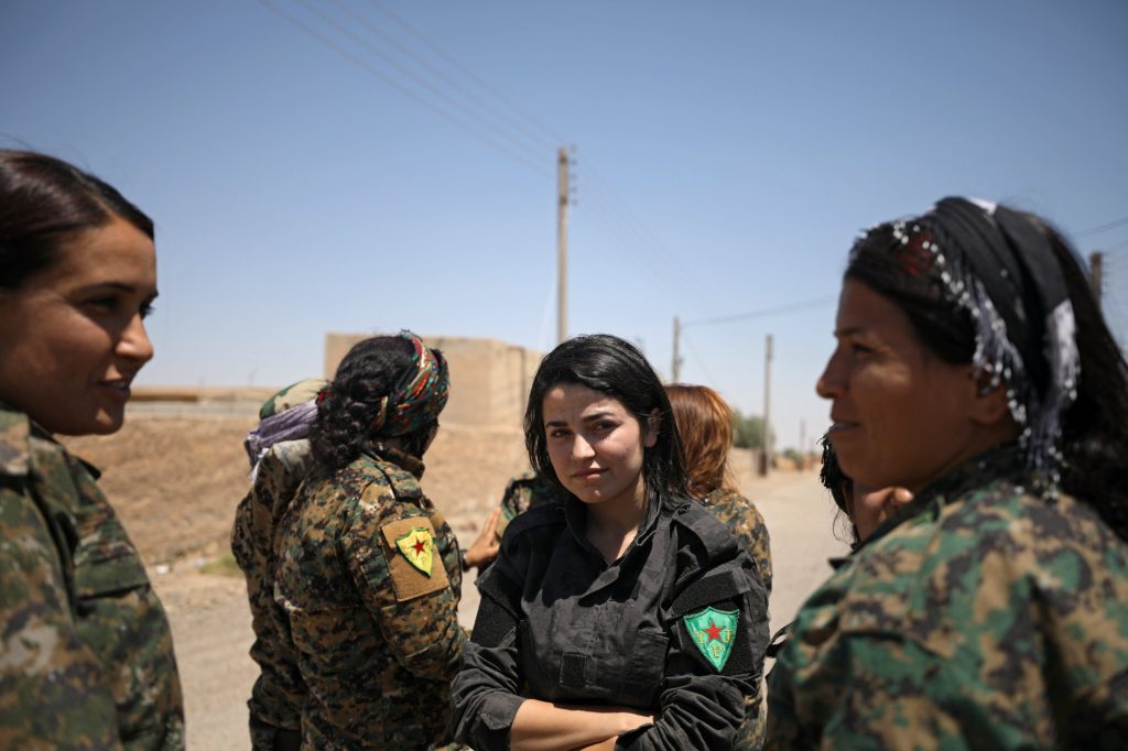 Συρία: Σφίγγει ο Κουρδικός κλοιός στη Ράκα – Αντίστροφη μέτρηση για την επιτυχή έκβαση της πολιορκίας (φωτό)