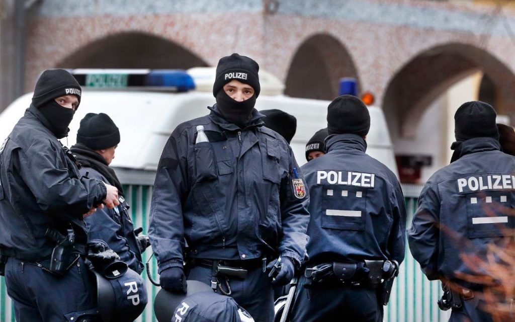 Γερμανία: Σχεδιαζόταν πεδίο «μάχης» ενόψει G20- Οι αρχές κατάσχεσαν ρόπαλα,μαχαίρια και εκρηκτικούς μηχανισμούς