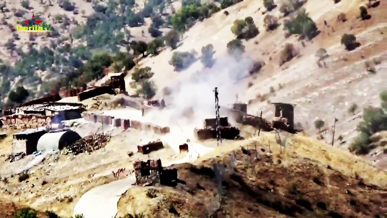 Κούρδοι «γαζώνουν» Τούρκους στρατιώτες που έπεσαν σε ενέδρα (βίντεο)