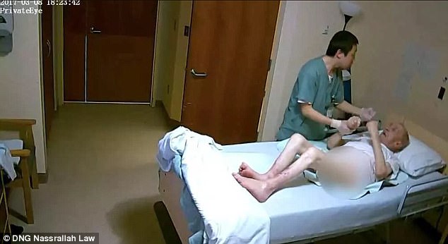 Καναδάς: Νοσηλευτής κακοποιεί 89χρονο με άνοια – Έβαλαν κρυφή κάμερα οι συγγενείς (βίντεο)