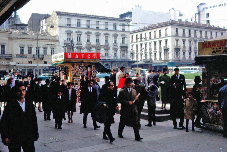 Αθήνα 1960: Η πόλη μέσα από μοναδικές φωτογραφίες μιας άλλης εποχής