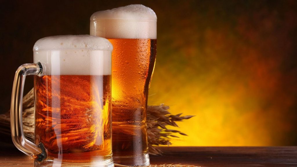 Η μπύρα κρύβει μυστικά που θα κάνουν καλύτερη τη ζωή σας – Επτά τρόποι για να τη χρησιμοποιήσετε