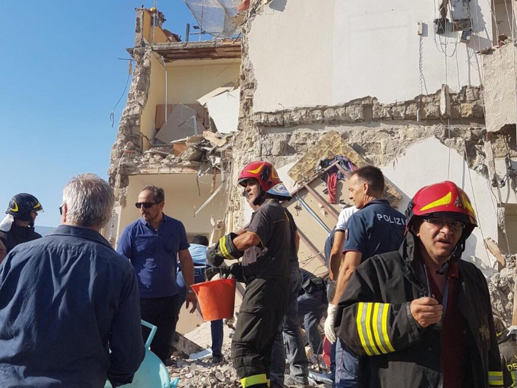 Νάπολη: Νεκροί και οι 8 αγνοούμενοι στο κτίριο που κατέρρευσε