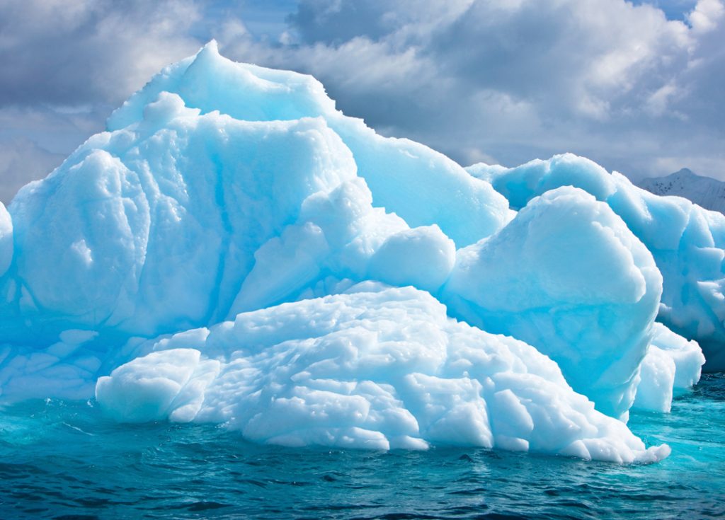 Ανταρκτική: Ετοιμάζεται να αποκολληθεί τεράστιο παγόβουνο (φωτό)