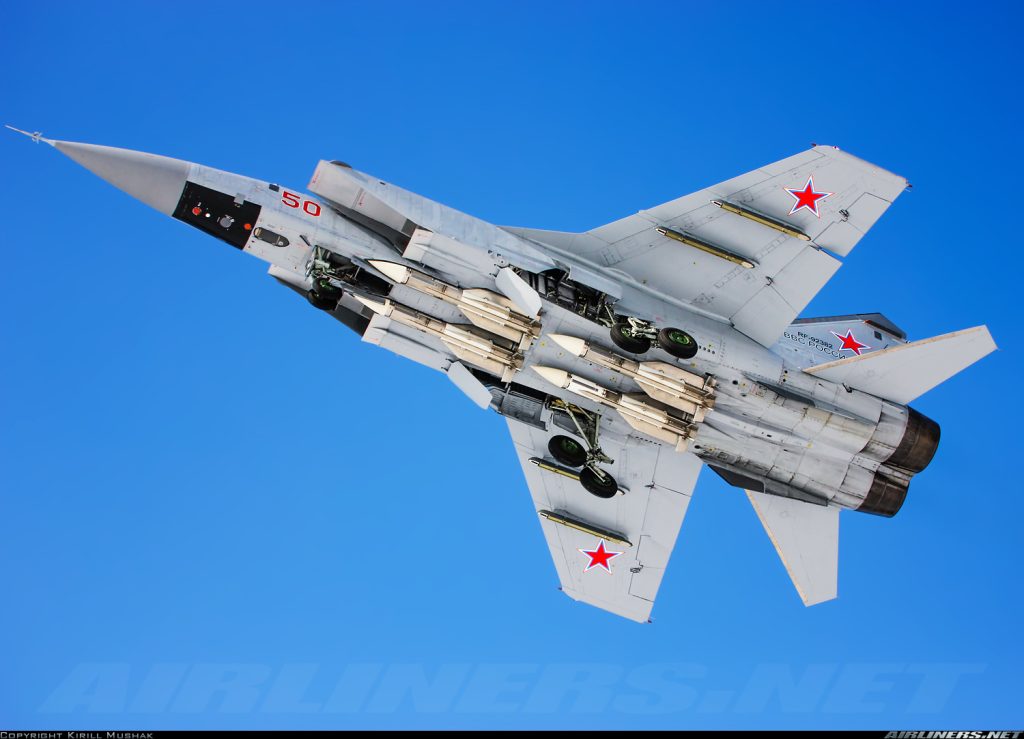 Νέες τεχνολογίες αιχμής στα Tupolev και MiG των ρωσικών Ενόπλων Δυνάμεων (βίντεο)