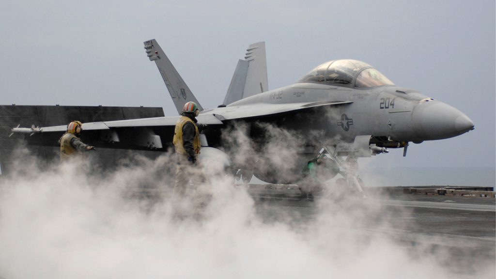 Βίντεο: Η απογείωση δύο F/A – 18 Hornets