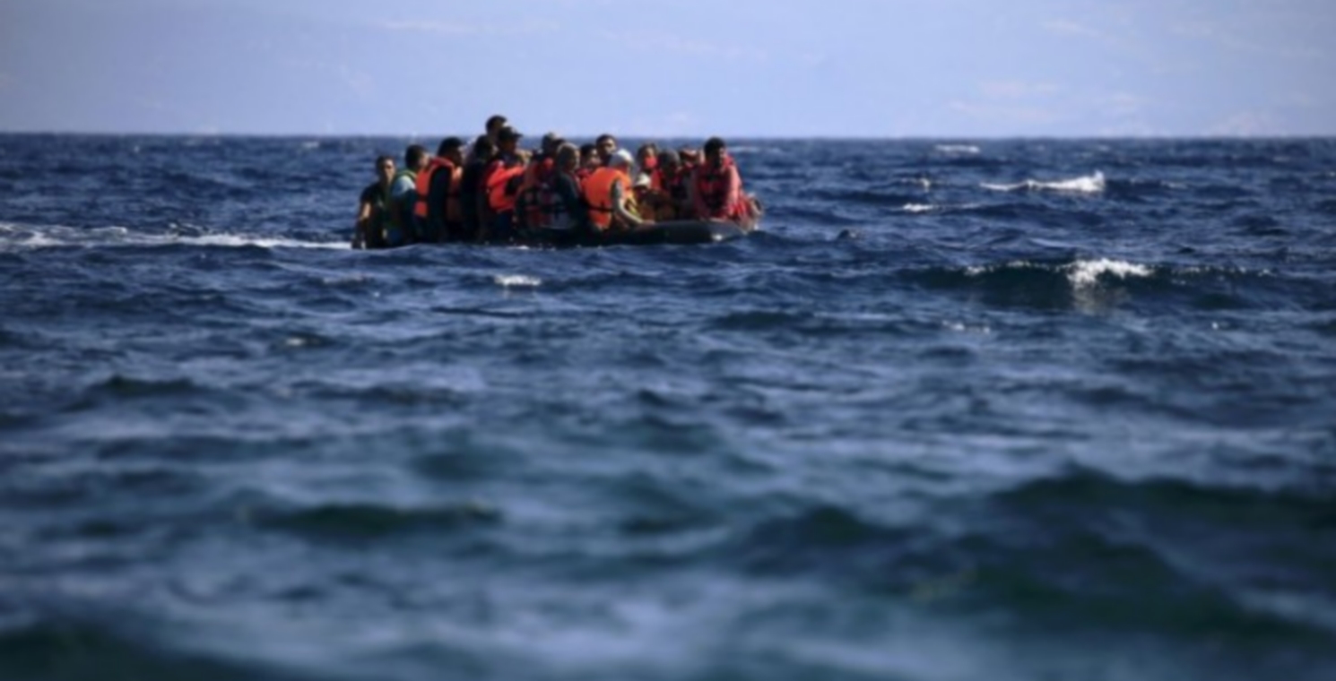 Λέσβος: Μεταφορά 38 παράνομων μεταναστών  από σκάφος του ΛΣ στο λιμάνι της Μυτιλήνης