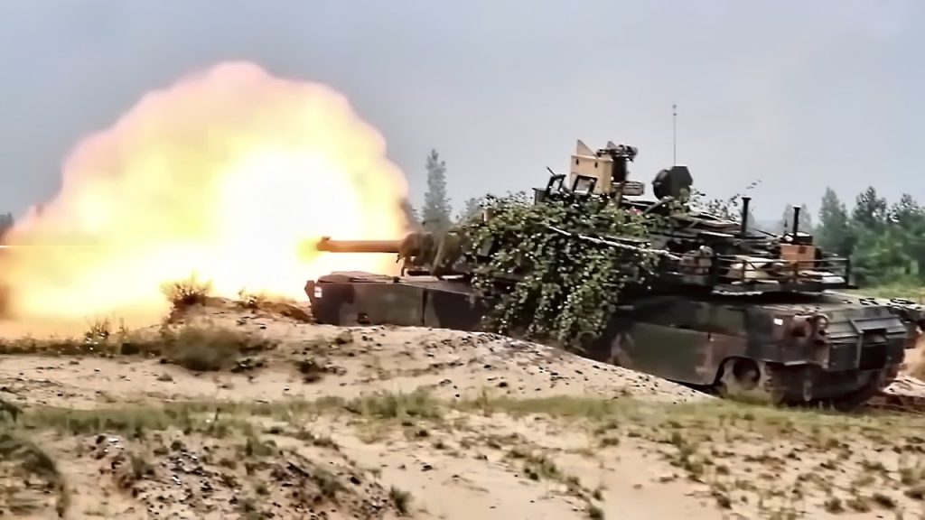 Βίντεο: Βολές μέσα από ένα M1A2 Abrams στην Πολωνία