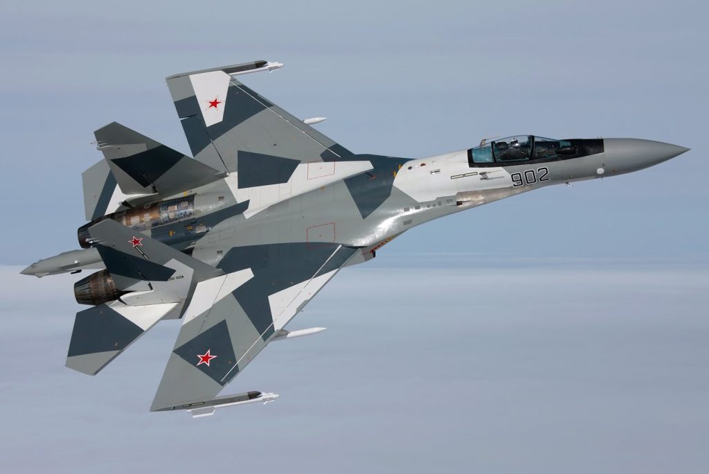 «Ο βασιλιάς των ουρανών»: Το ρωσικό μαχητικό αεροσκάφος Su-35 (βίντεο)