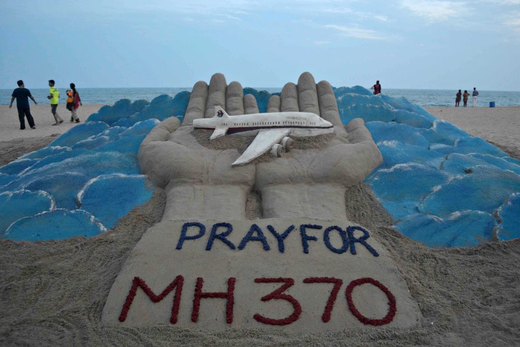 Ανακαλύφθηκαν κατά τύχη τα συντρίμμια της πτήσης της Malaysian Airlines
