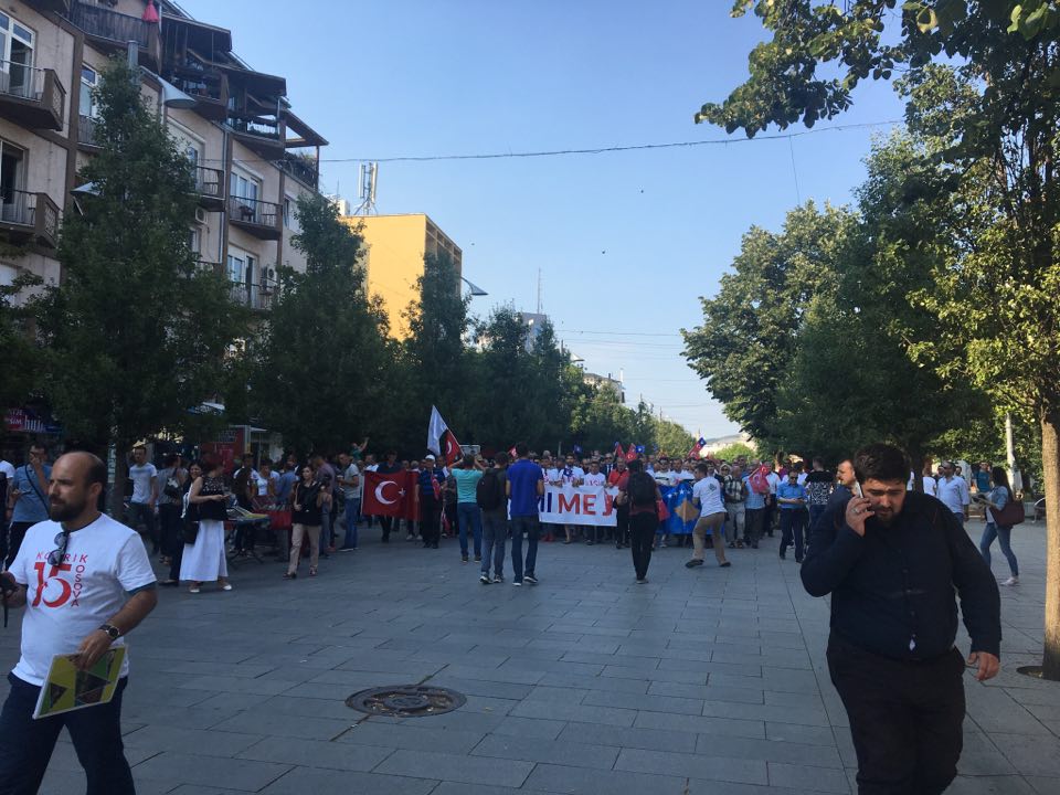 Πορεία αλληλεγγύης κατά του τουρκικού πραξικοπήματος και υπέρ του Ρ. Τ. Ερντογάν στο Κοσσυφοπέδιο