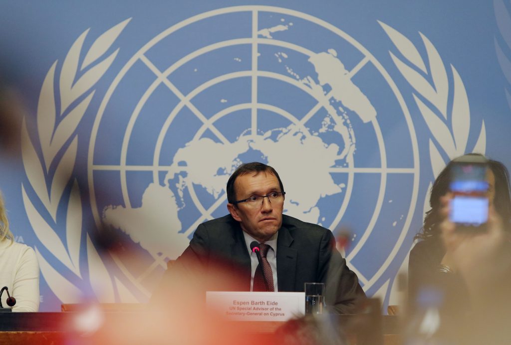 Ε.Μπαρθ Έιντε: Ο σκιώδης «λομπίστας» του «ΟΗΕ» – Το παρασκήνιο του φιλόδοξου… ειδικού απεσταλμένου