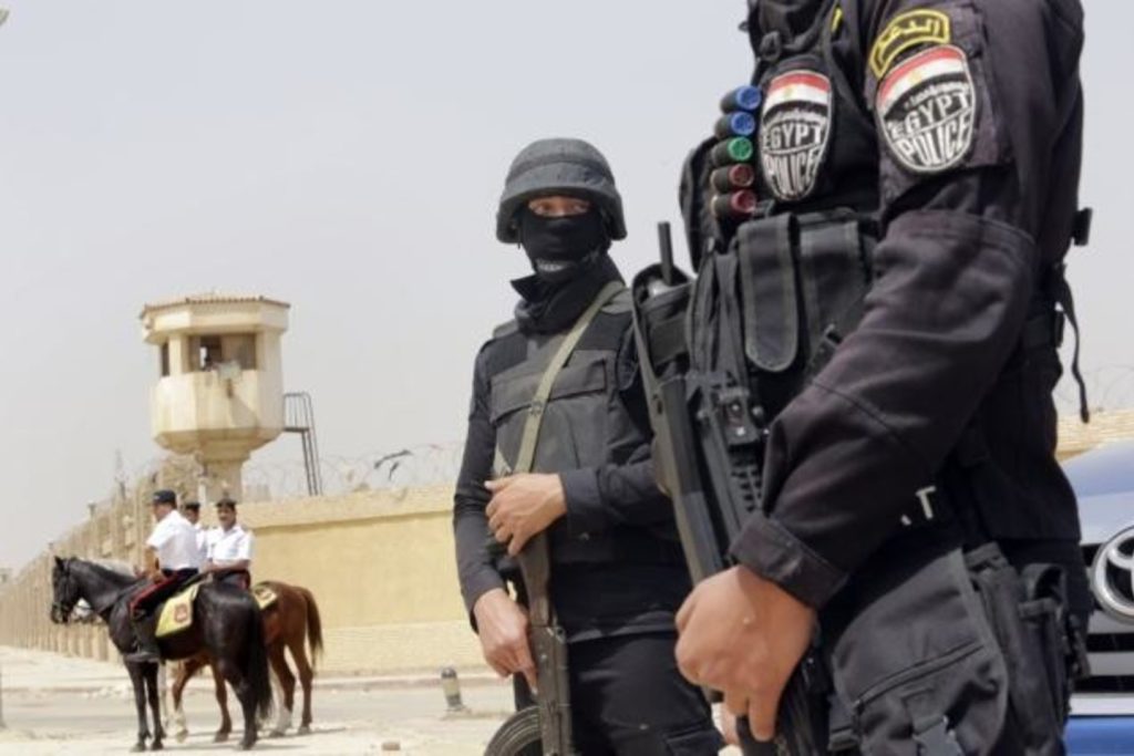Αίγυπτος: Βομβιστική επίθεση- 4 νεκροί αστυνομικοί