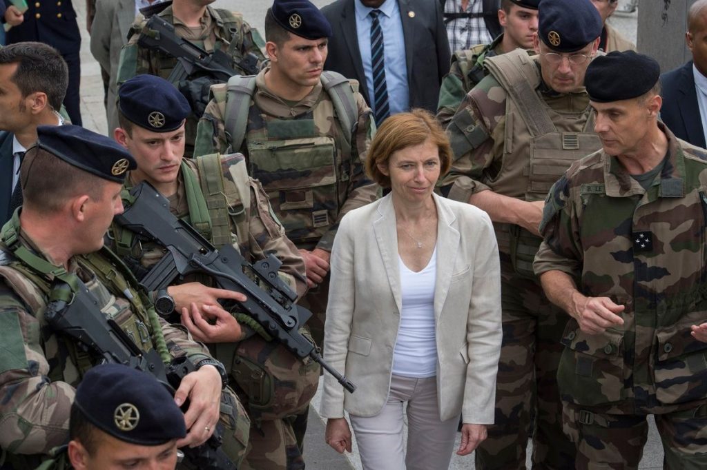 Η επίσκεψη της Γαλλίδας Υπ.Άμυνας στην Κύπρο: Επισκέφτηκε γαλλική φρεγάτα στο τεμάχιο «11» (φωτό, βίντεο) (upd)