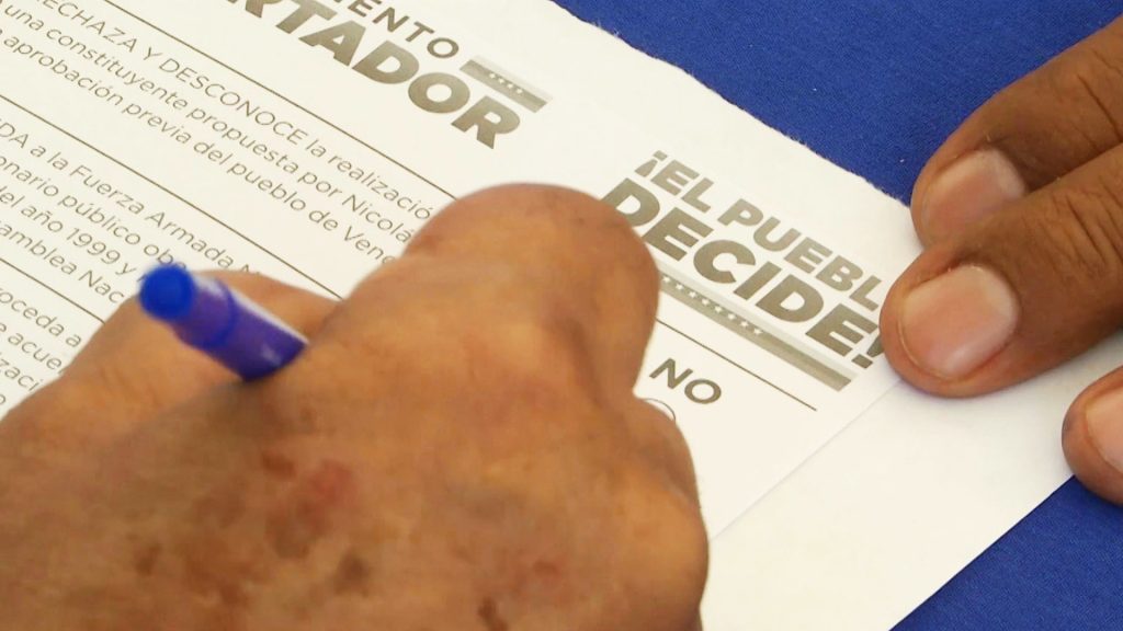 Βενεζουέλα: Το άτυπο δημοψήφισμα της αντιπολίτευσης… και στην Ελλάδα (φωτό)