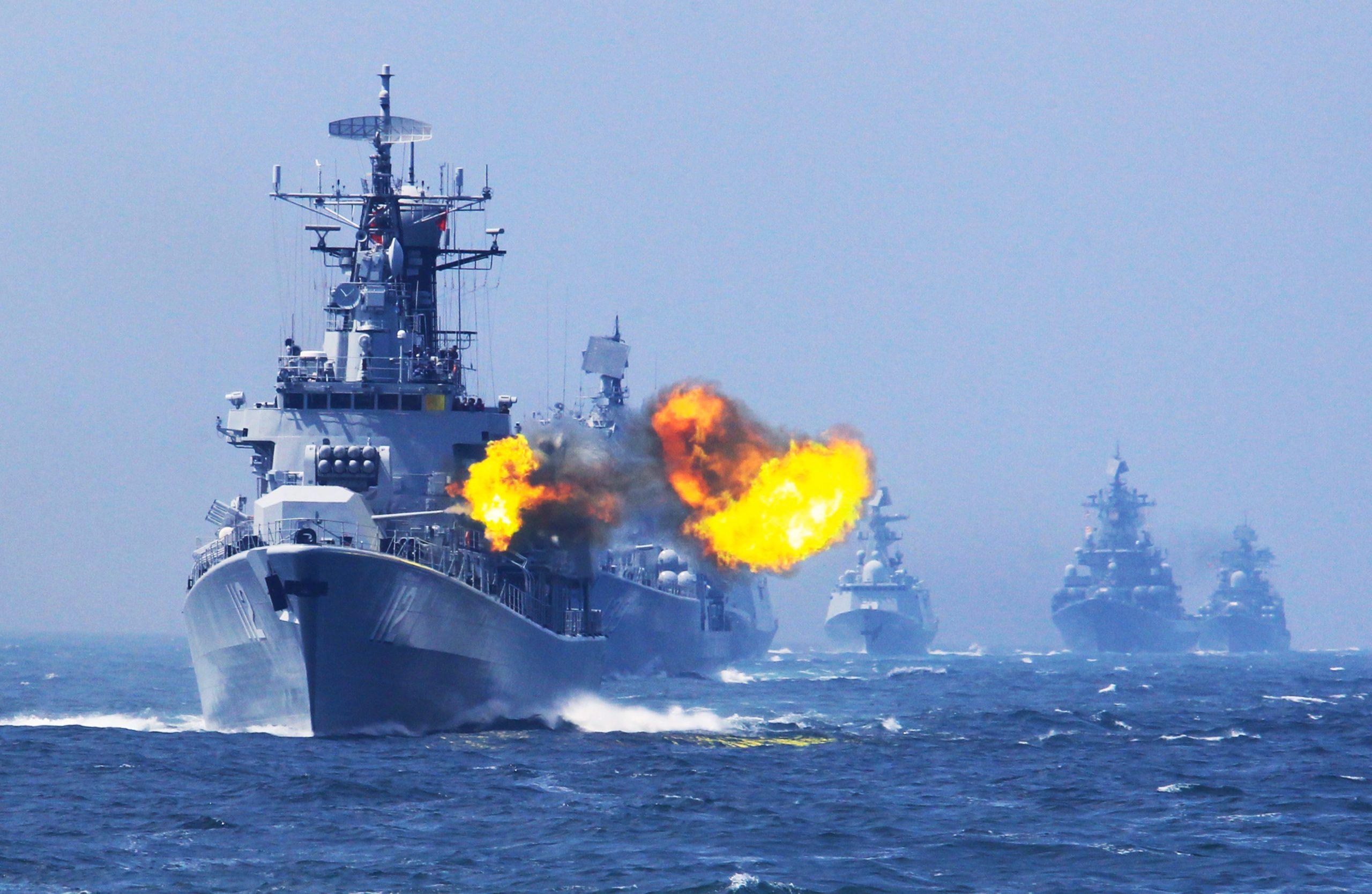 Η Βαλτική παίρνει «φωτιά»: Για πρώτη φορά κινεζικό και ρωσικό Ναυτικό δείχνουν τα «δόντια» τους στο ΝΑΤΟ