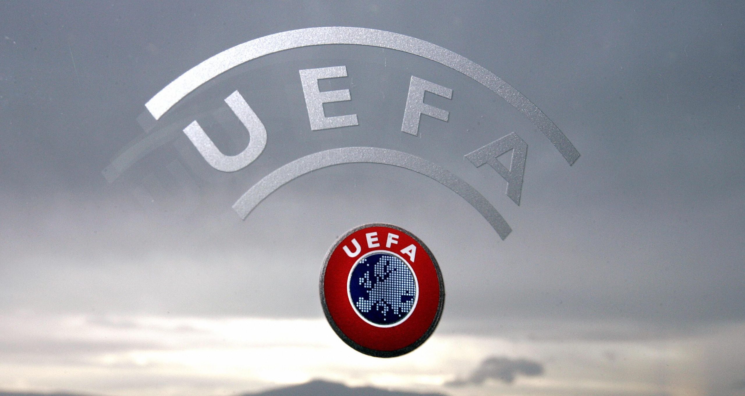 UEFA: Καμία μεταφορά οπαδών στο Παρτιζάν-Ολυμπιακός