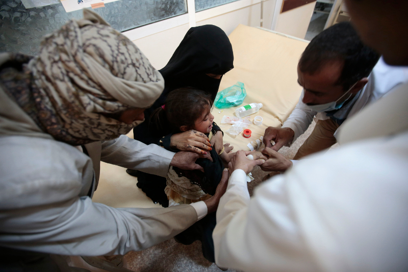 Πάνω από 360.000 άνθρωποι έχουν μολυνθεί από χολέρα στην Υεμένη (φωτό)