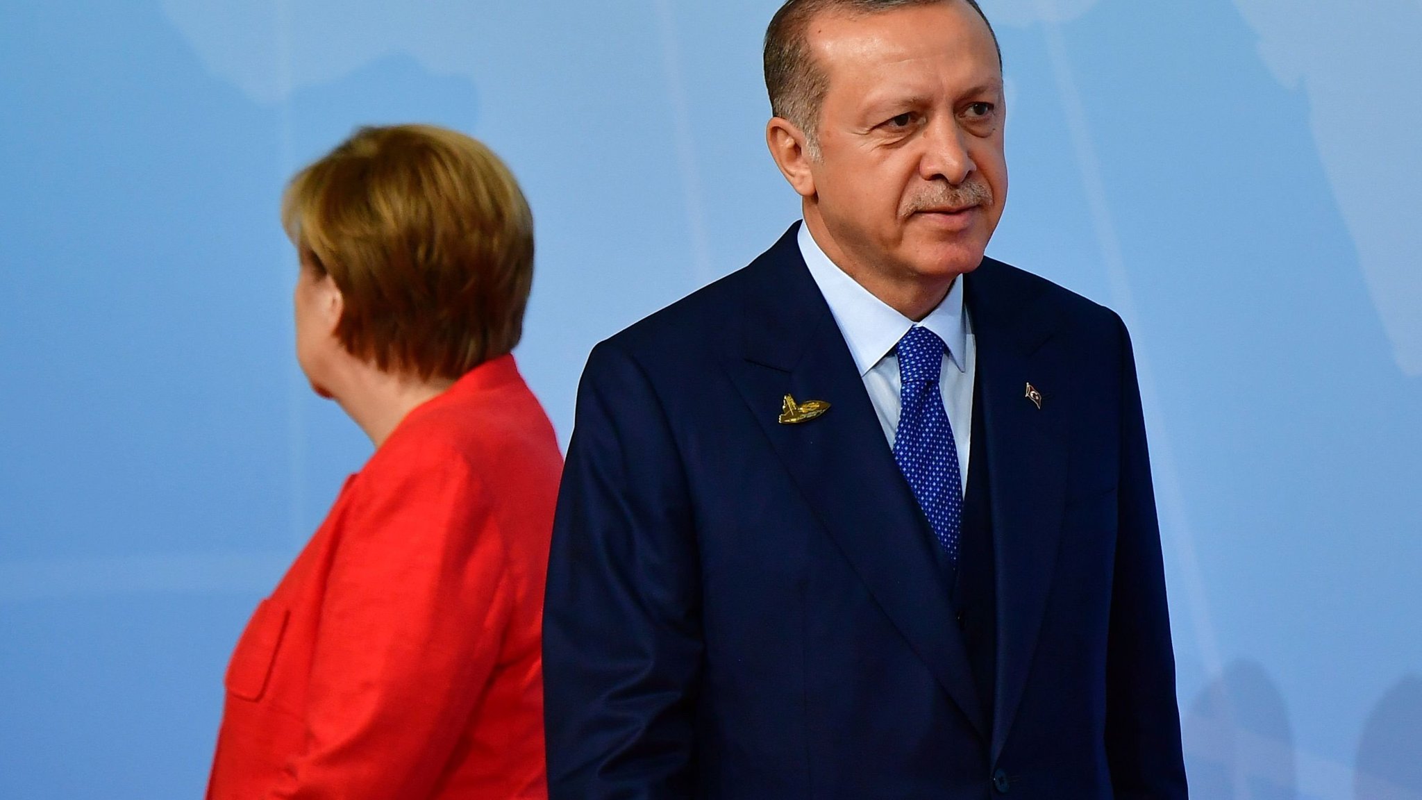 «Total War»: Η Γερμανία κάνει εμπάργκο στην Τουρκία και «παγώνει» τις αποστολές όπλων!