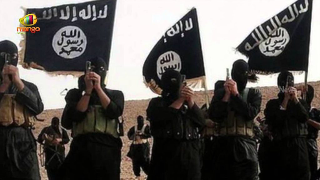 Ράκκα: Γλύτωσαν από το ISIS και ξυρίστηκαν και πέταξαν τις μπούρκες (φωτό, βίντεο)