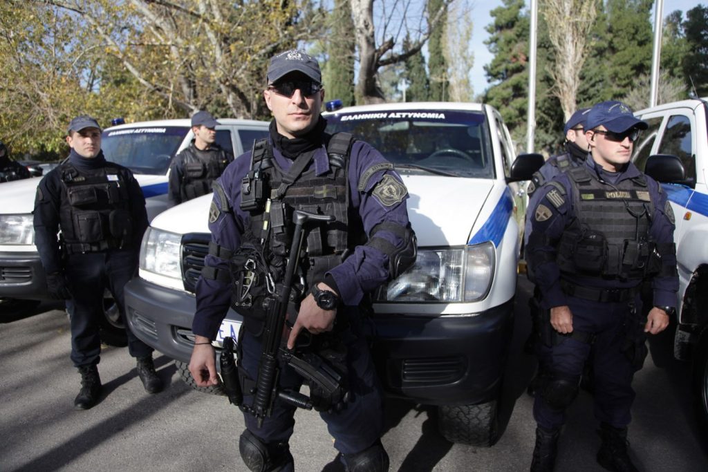 Πειραιάς: Τέσσερις αστυνομικοί «παρούσα δύναμη» του Τμήματος Ασφαλείας Ρέντη