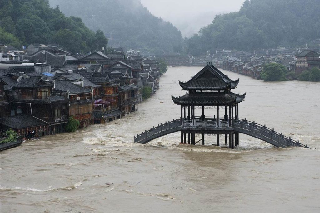Κίνα: Τουλάχιστον 402 θάνατοι από φυσικές καταστροφές φέτος