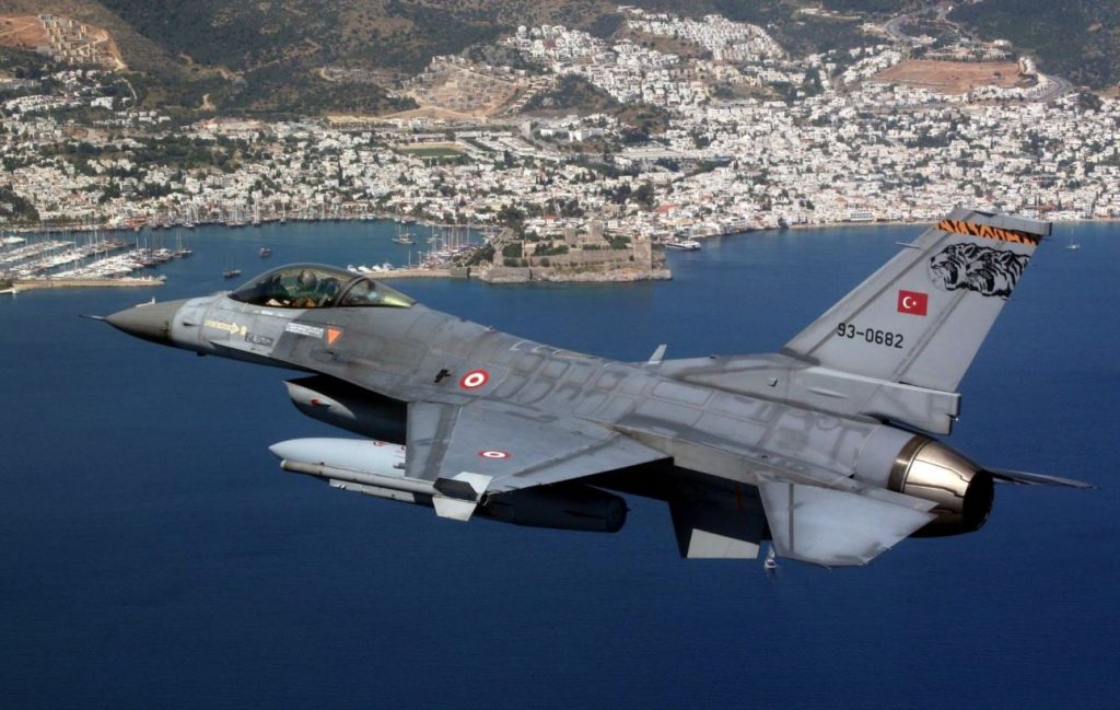 Πρόκληση: Δύο τουρκικά μαχητικά πετούσαν επί μία ολόκληρη ώρα μέσα στο FIR Αθηνών