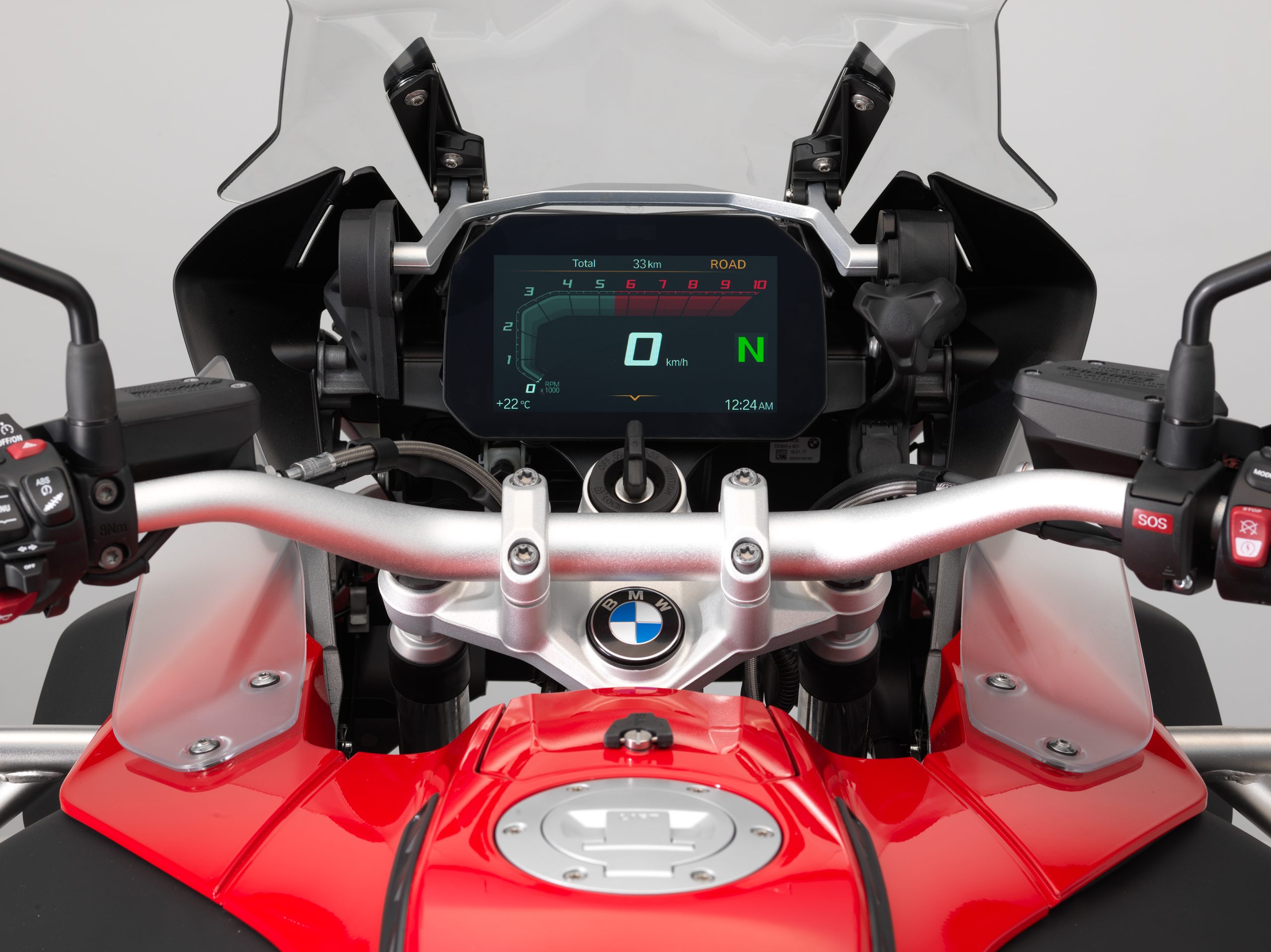H BMW Motorrad παρουσιάζει προαιρετικό εξοπλισμό Συνδεσιμότητας