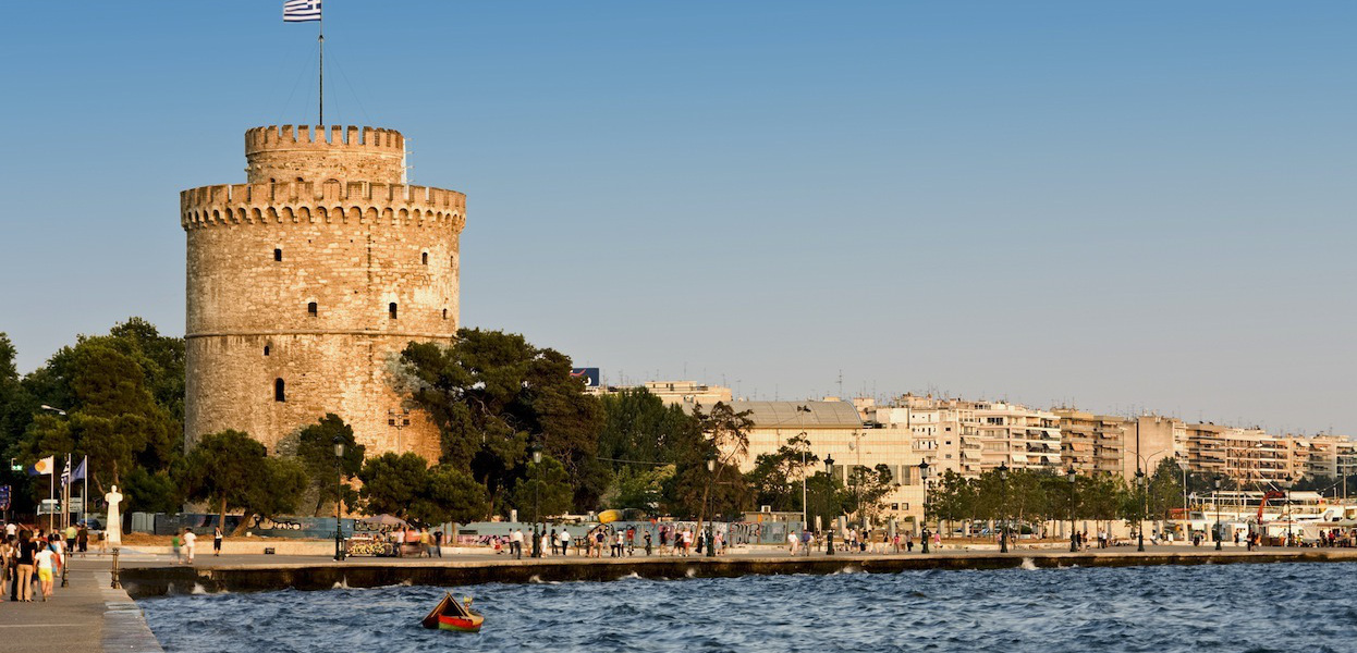 Θεσσαλονίκη: Τούρκοι επιχείρησαν να υψώσουν τουρκική σημαία στον Λευκό Πύργο (φωτό)