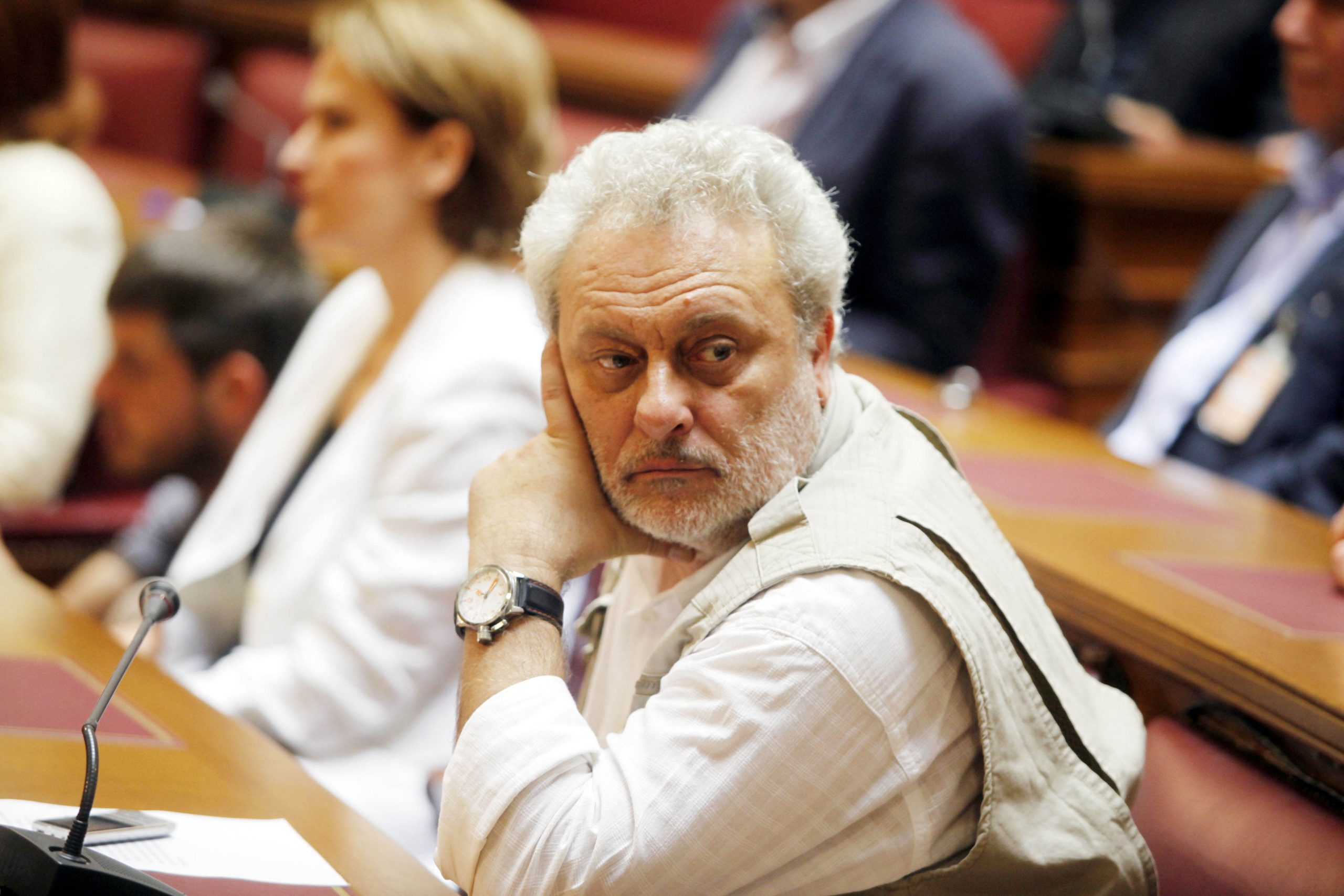 Βουλή: Διαπληκτισμός μεταξύ Ν.Παπαδόπουλου και Γ.Ψαριανού- Προσβολές επιπέδου… «κοπράνων»