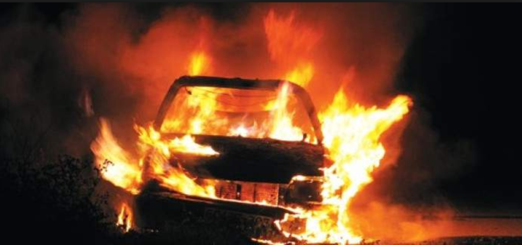 Θεσσαλονίκη: Στις φλόγες αμάξι στην οδό Λαγκαδά