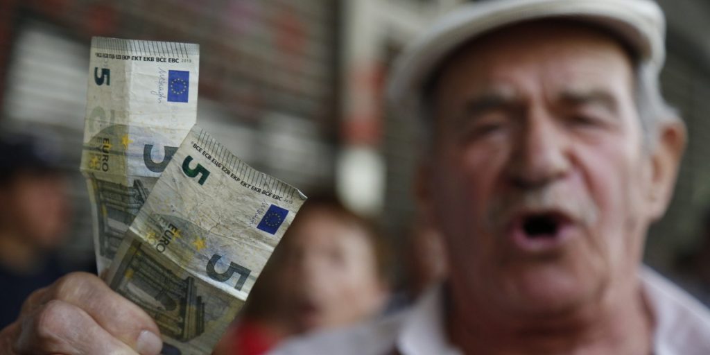 Κρήτη: «Κούρεμα» χρεών συνταξιούχου του ΟΤΕ στα Χανιά – Είχε 10 δάνεια