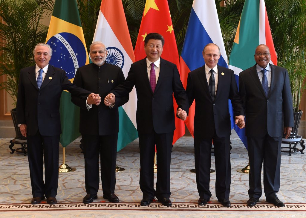 BRICS: Στην Κίνα τον Σεπτέμβριο η φετινή διάσκεψη