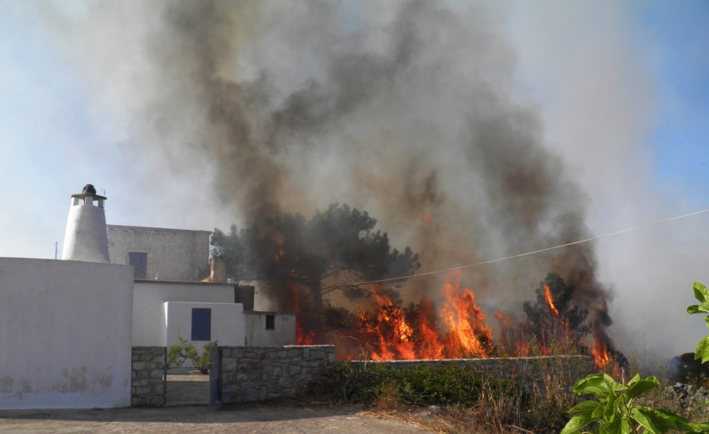 ΕΚΤΑΚΤΟ: Νέο μέτωπο πυρκαγιάς στα Κύθηρα – «Καμμένη γη» το ένα τρίτο του νησιού