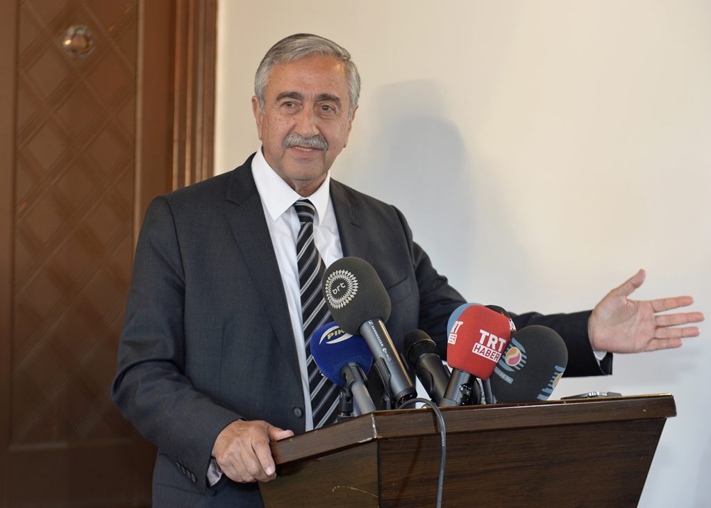 Μ.Ακίντζι: «Ήμασταν έτοιμοι για λύση του Κυπριακού, αλλά δεν ήταν οι Ελληνοκύπριοι»