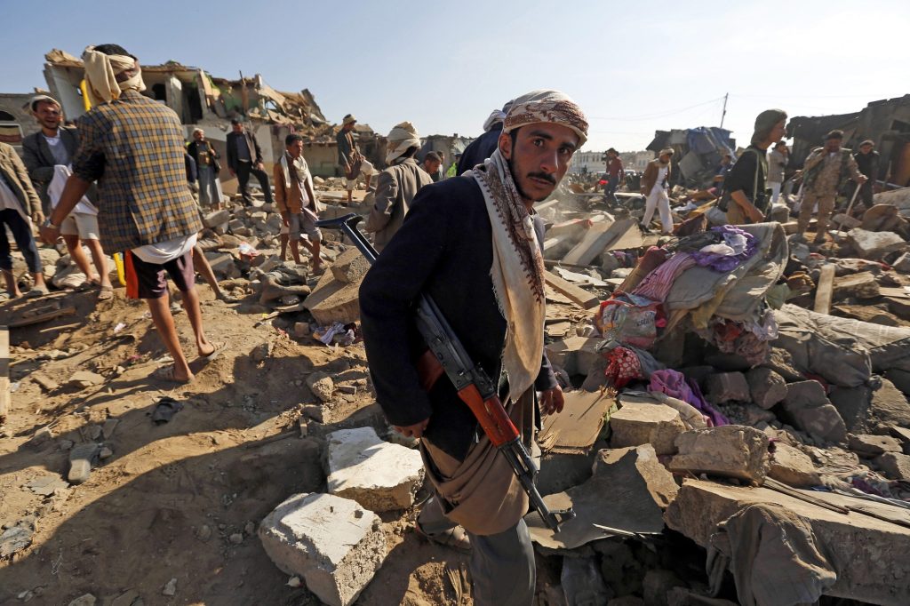Υεμένη: Ισλαμιστές επιχείρησαν να εισβάλουν μέσα σε στρατόπεδο- Δέκα οι νεκροί