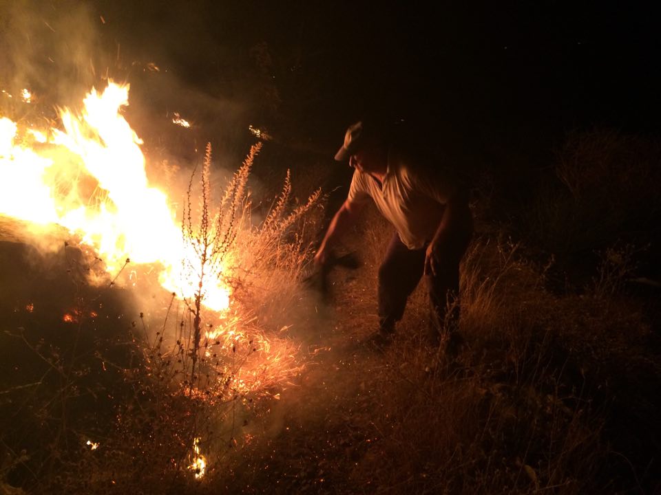 Αλβανία: Αβοήθητοι οι κάτοικοι ελληνικών μειονοτικών χωριών στην Χειμάρρα λόγω των πυρκαγιών (φωτό, βίντεο)