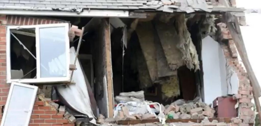 Βομβαρδισμένο τοπίο θυμίζει γειτονιά του Σάντερλαντ – Σπίτι καταστράφηκε από έκρηξη αερίου (βίντεο)