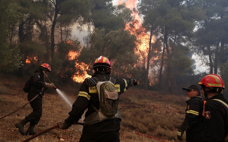 Εμπρησμό που συνδέεται με τον Κάλαμο «βλέπουν» οι αρχές στις φωτιές του Μαραθώνα