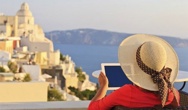 Ποιοι τουρίστες είναι πιο πολυέξοδοι στις διακοπές; (φωτό)