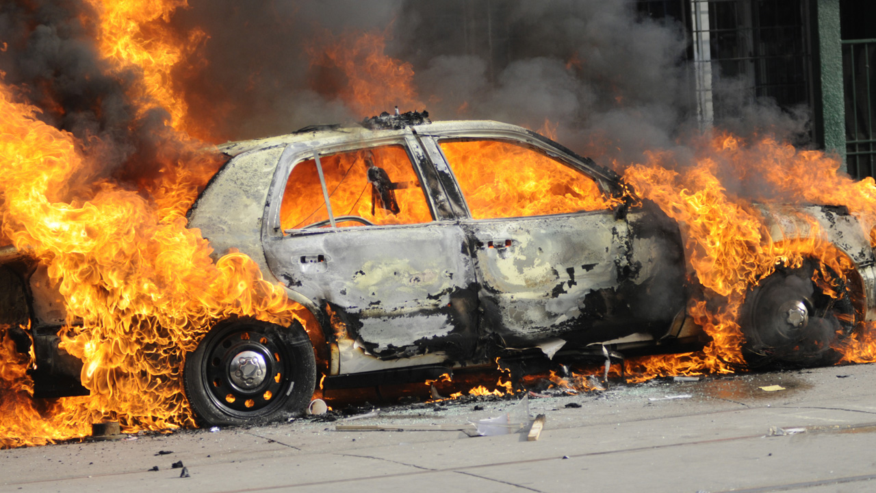 Αυτοκίνητο πήρε φωτιά στην εθνική οδό Θεσσαλονίκης – Κιλκίς