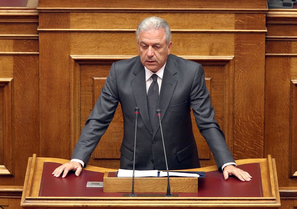 Δ.Αβραμόπουλος: «Φτάνει με τους εθνικούς εγωισμούς- Η μάχη κατά της τρομοκρατίας θα διαρκέσει χρόνια»