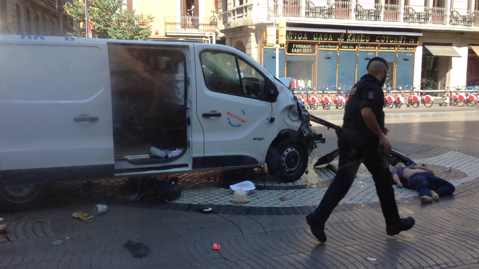 Κάτοικος του Σούμπιρατς είδε από κοντά τον Ισλαμιστή δράστη της Βαρκελώνης: «Έψαχνε για καταφύγιο» (φωτό)