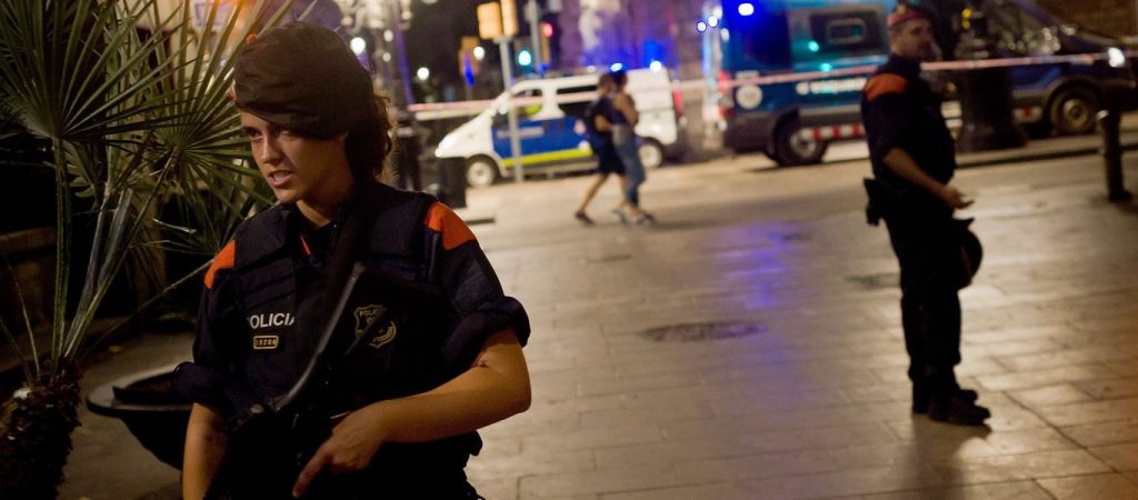 Νέα δεδομένα στην τρομοκρατική επίθεση στην Καταλονία – Βρέθηκε ζώνη με εκρηκτικά στην Αλκανάρ