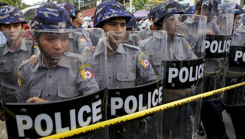 32 νεκροί στη Μιανμάρ – Μουσουλμάνοι επιτέθηκαν σε βουδιστές αστυνομικούς